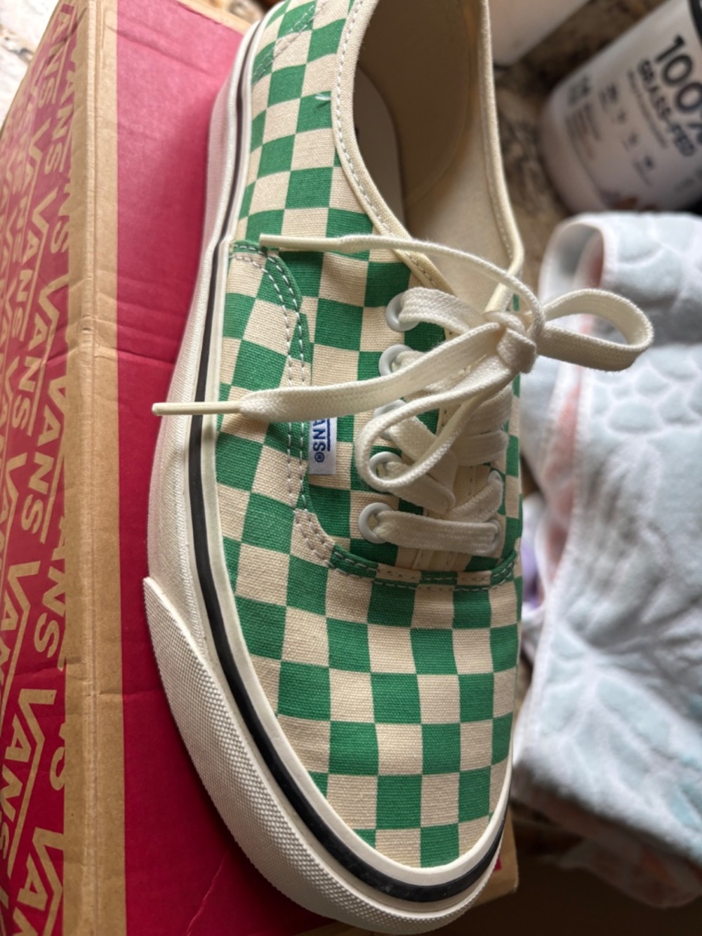 Vans - Picture 2 of 6